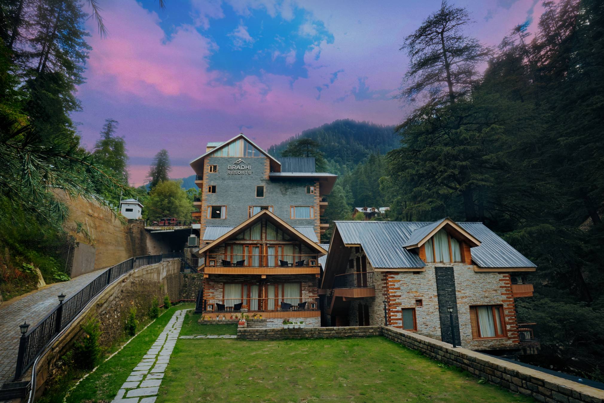 Resort near Tirthan Valley Jibhi